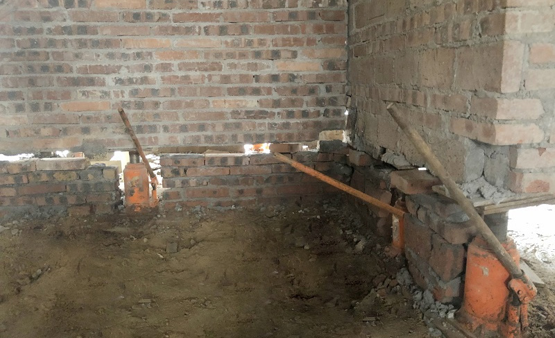 清遠市英德民房加固頂升糾偏工程