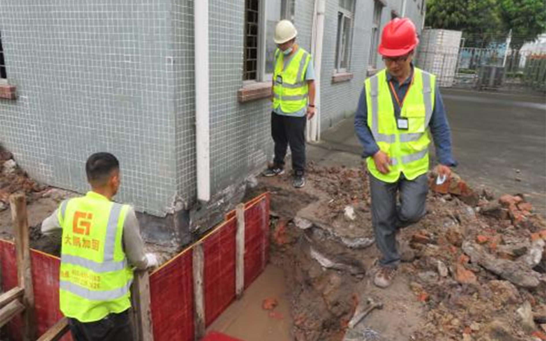 廣州市消防卷盤廠大圍牆及勞動生產人員宿舍維修加固工程