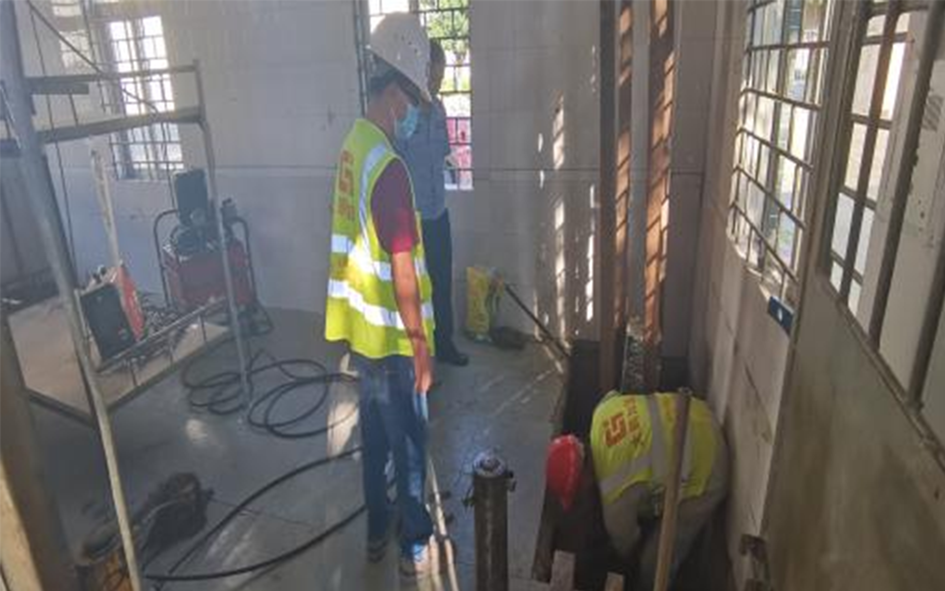 廣州市消防卷盤廠大圍牆及勞動生產人員宿舍維修加固工程