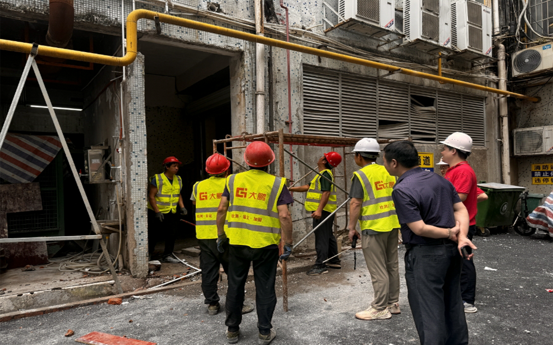 珠海市某酒店後側小樓基礎加固及糾偏工程