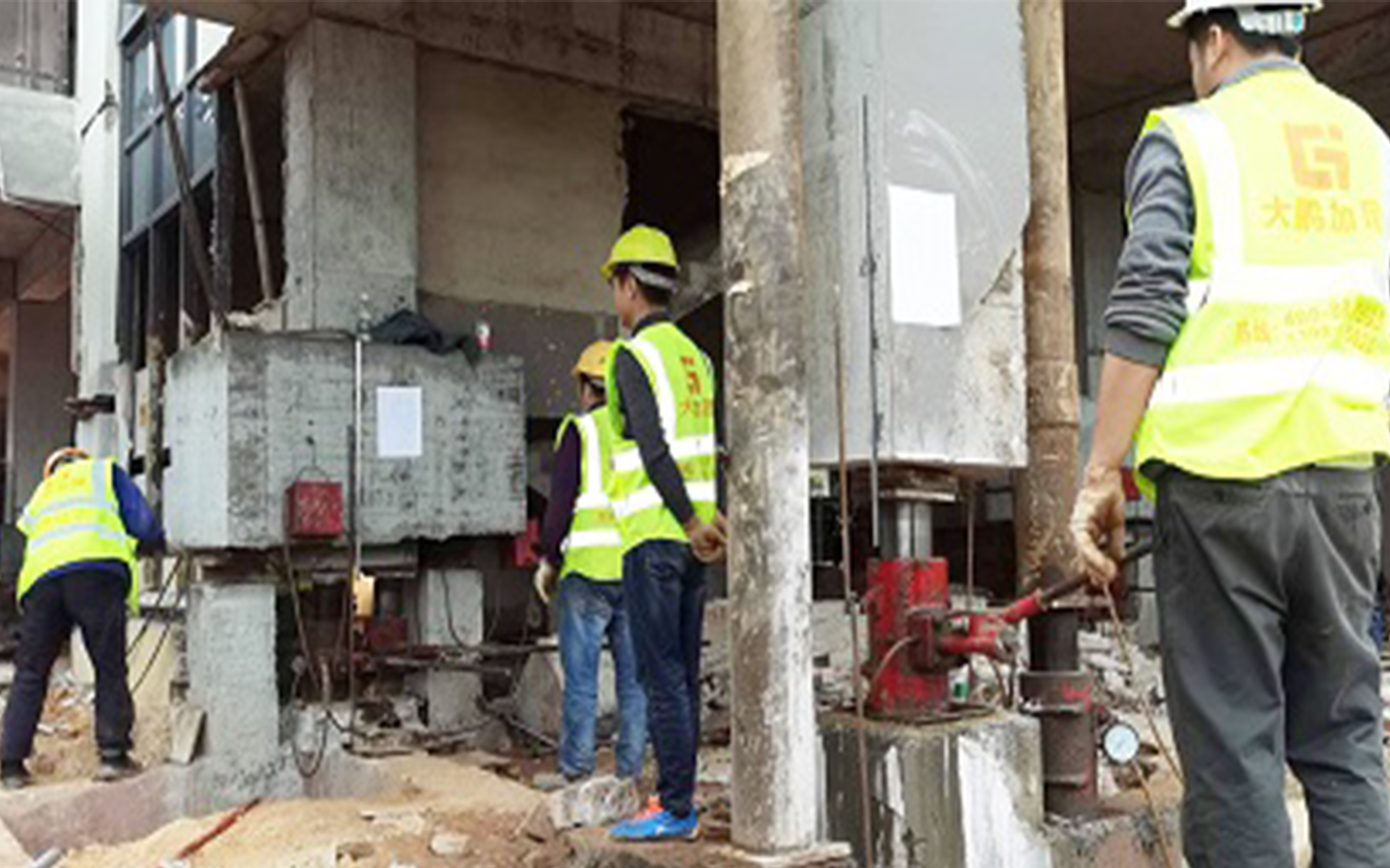 梅州市某地產項目宿舍樓結構加固設計基礎加固及頂升工程